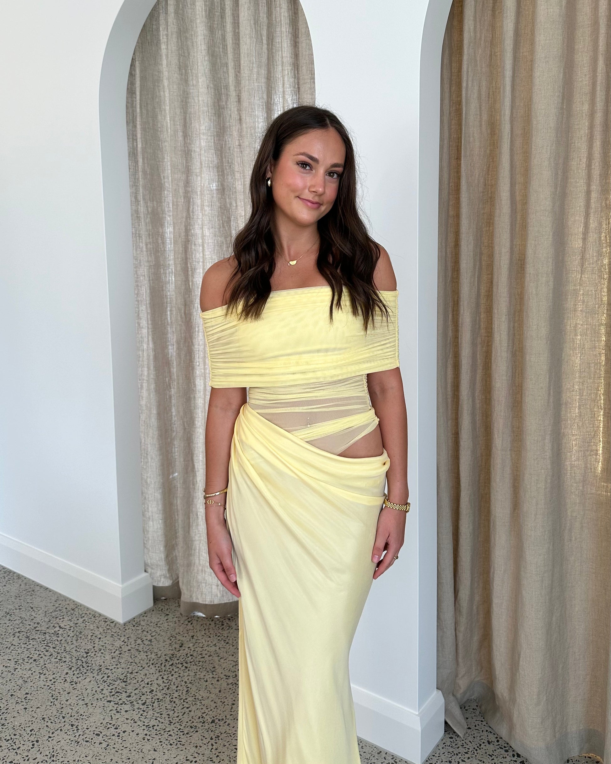 Nico Off Shoulder Maxi - 6 / Yellow Nico Off Shoulder Maxi - 6 / Yellow